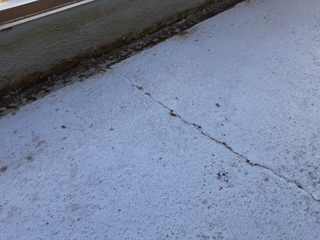 共有路防水ののクラック